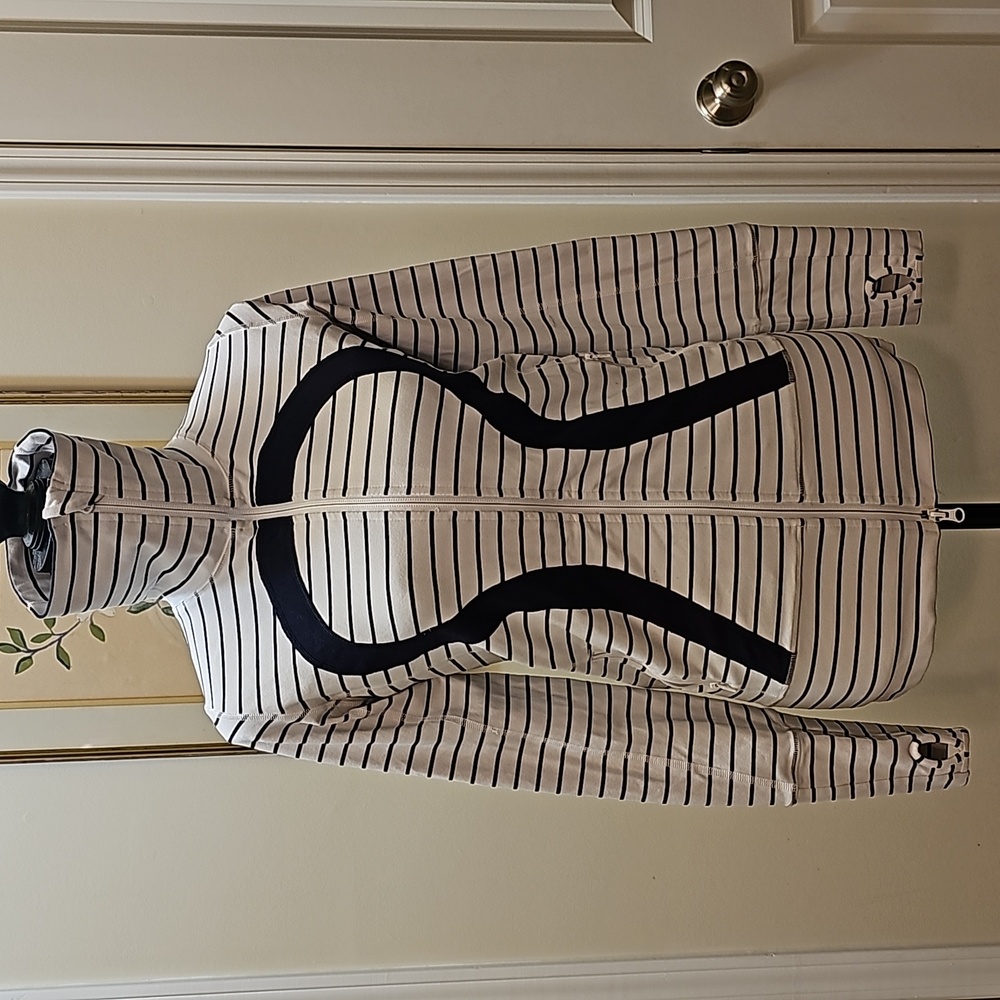 Lululemon In Stride jacket